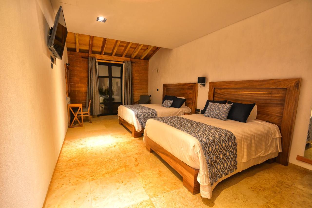 Hotel Casa Iturbe Zitácuaro Exteriör bild
